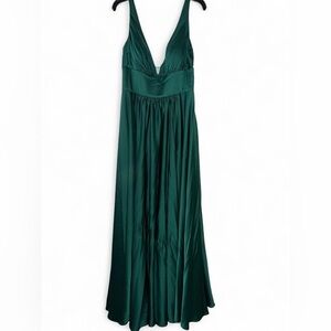 Chic Emerald Maxi Dress
